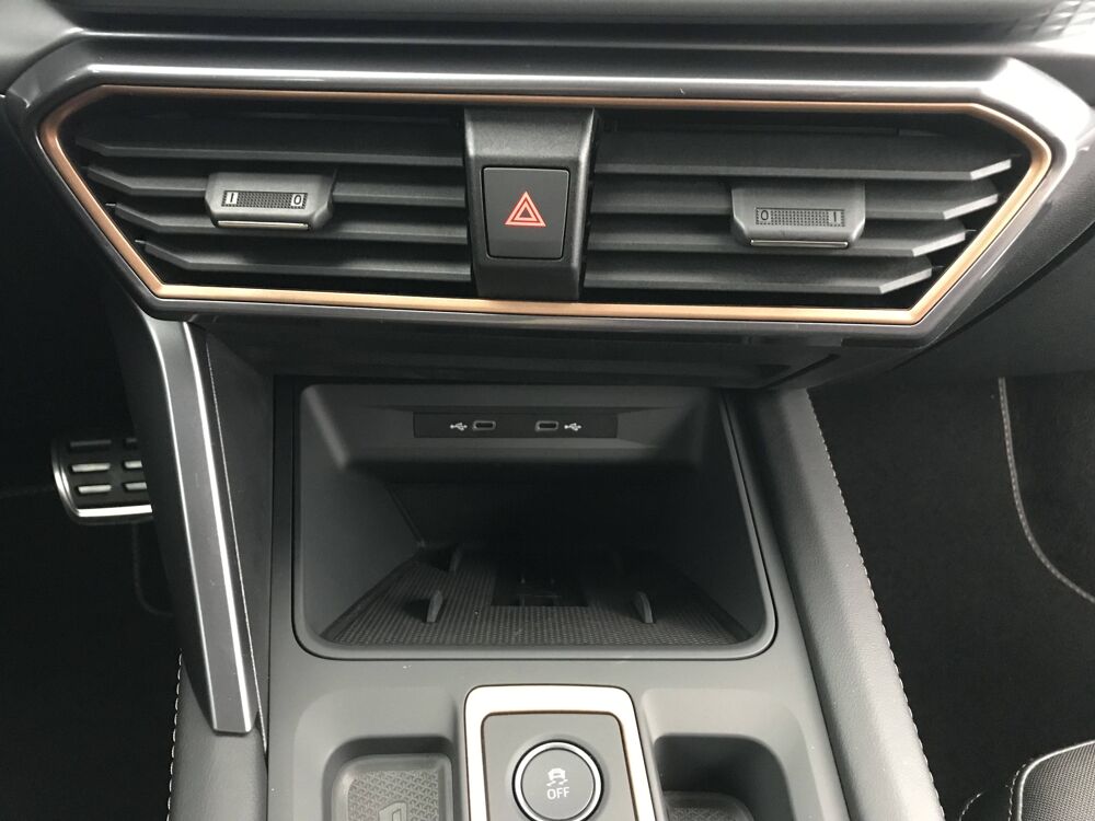 Leon 2.0 TDI 150 ch DSG7 2025 occasion 25000 Besan&ccedil;on
