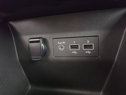 Clio E-Tech 140 - 21N 2022 occasion 29000 Quimper
