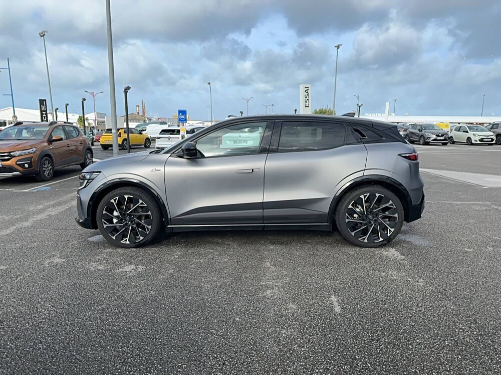 M&eacute;gane Megane E-Tech 220 ch autonomie confort 2025 occasion 50100 Cherbourg-en-Cotentin