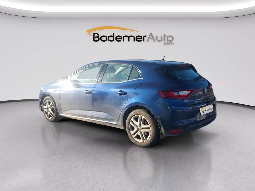 M&eacute;gane IV Berline dCi 90 Energy 2016 occasion 22600 Loud&eacute;ac
