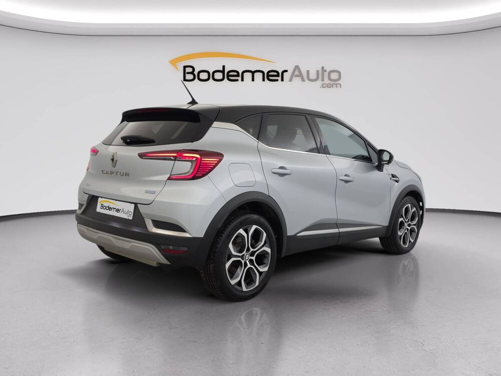 Captur E-Tech Plug-in 160 - 21 2022 occasion 22200 Guingamp