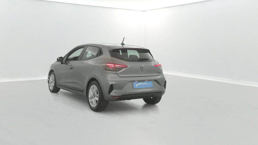 Clio E-Tech full hybrid 145 ch GSR2 2025 occasion 29000 Quimper
