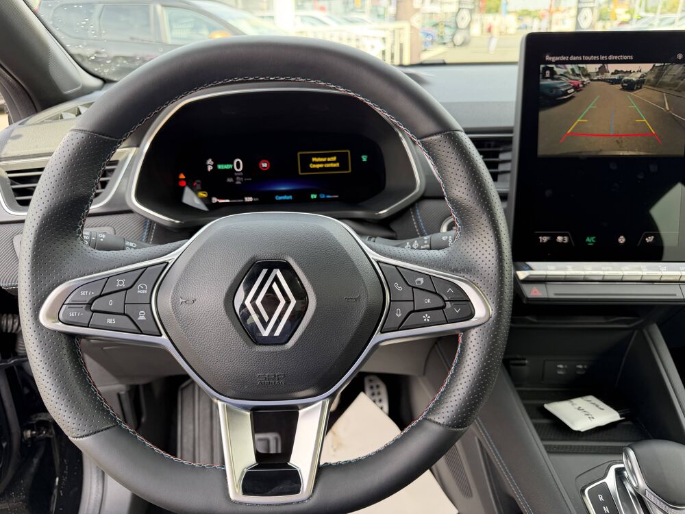 Captur E-Tech full hybrid 145 ch 2025 occasion 22200 Guingamp