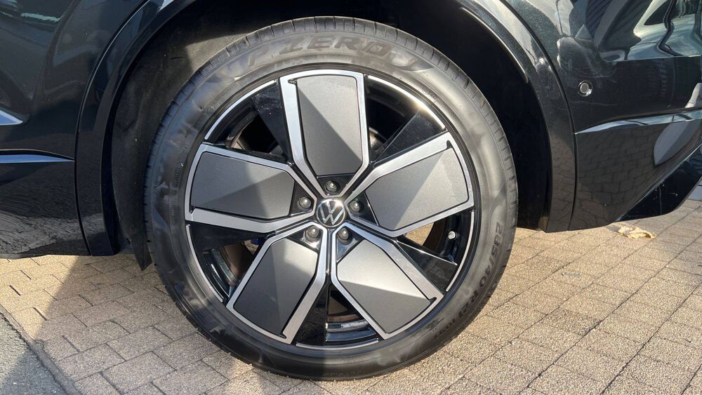 Touareg 3.0 V6 eHybrid 462 ch Tiptronic 8 4Motion 2024 occasion 24200 Sarlat-la-Can&eacute;da