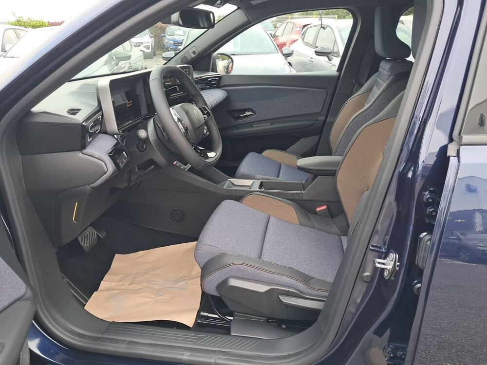 R5 Renault 5 E-Tech Electrique 150 ch autonomie confort 2026 occasion 29270 Carhaix-Plouguer