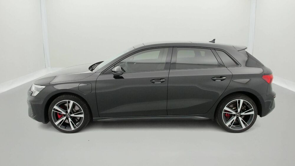 A3 Sportback 45 TFSIe 245 S tronic 6 2023 occasion 25000 Besan&ccedil;on