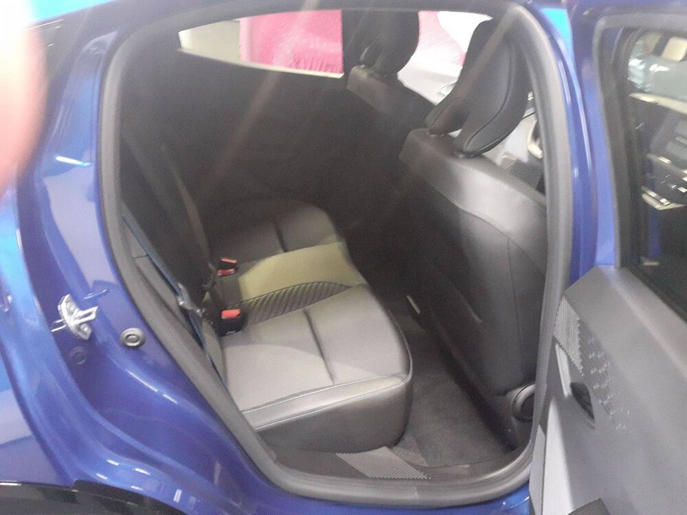 Clio E-Tech full hybrid 160 ch 2026 occasion 29000 Quimper