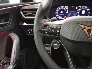 Leon 1.5 eTSI Hybrid 150 ch DSG7 2026 occasion 25000 Besan&ccedil;on