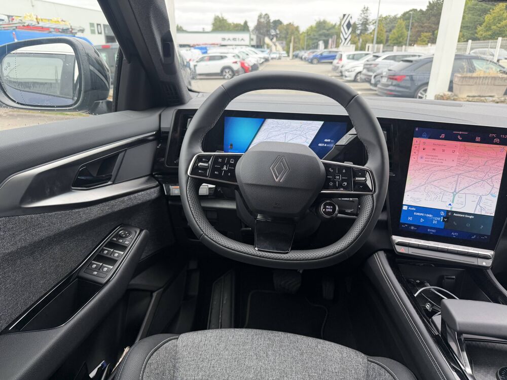 Espace full hybrid E-Tech 200 ch 7pl 2026 occasion 56800 Plo&euml;rmel