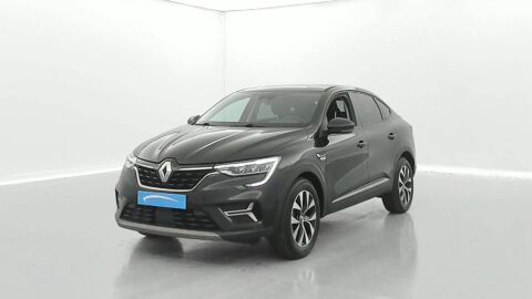 Renault Arkana E-Tech 145 2022 occasion Vannes 56000