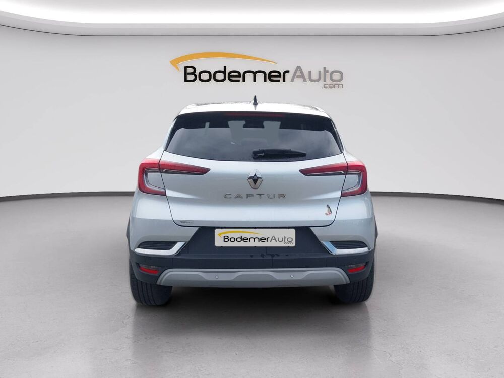 Captur mild hybrid 160 EDC 2023 occasion 29000 Quimper
