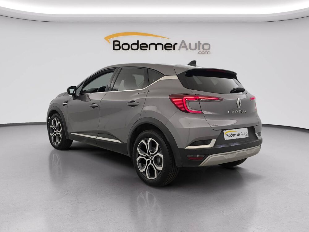 Captur mild hybrid 140 2023 occasion 14200 H&eacute;rouville-Saint-Clair