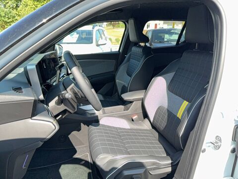 R4 Renault 4 E-Tech Electrique 150 ch autonomie confort 2025 occasion 29900 Concarneau