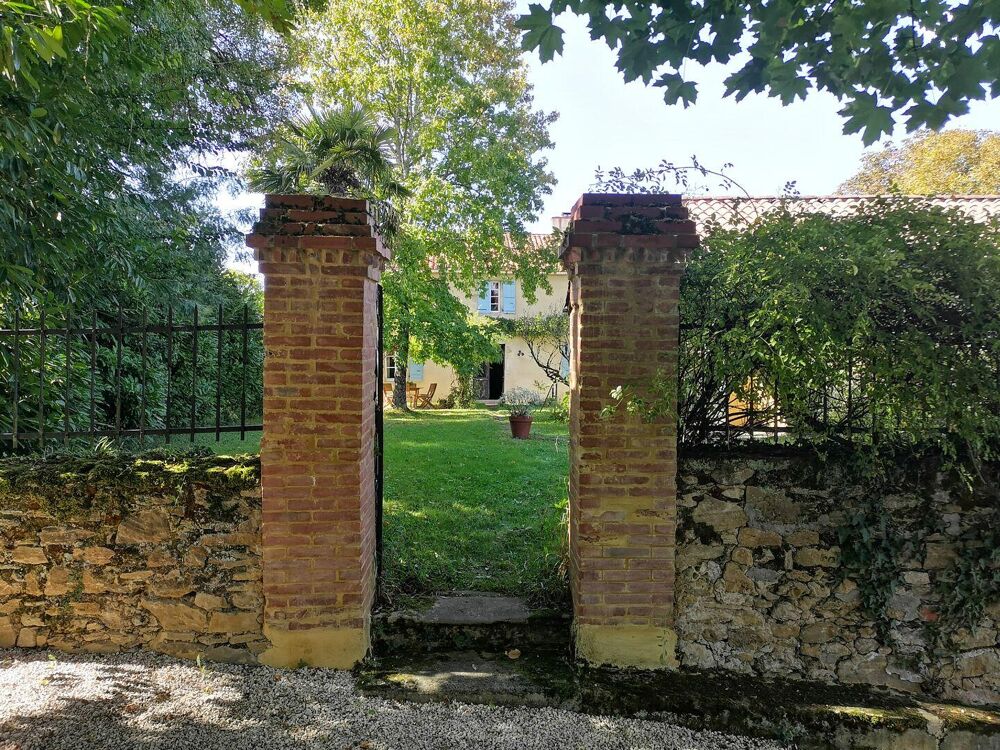 Vente Propriété/Château A vendre, secteur d'Aignan, Gers: Une très belle occasion pour acheter un hameau avec 5 logements (maisons et gîtes), dépendance Aignan