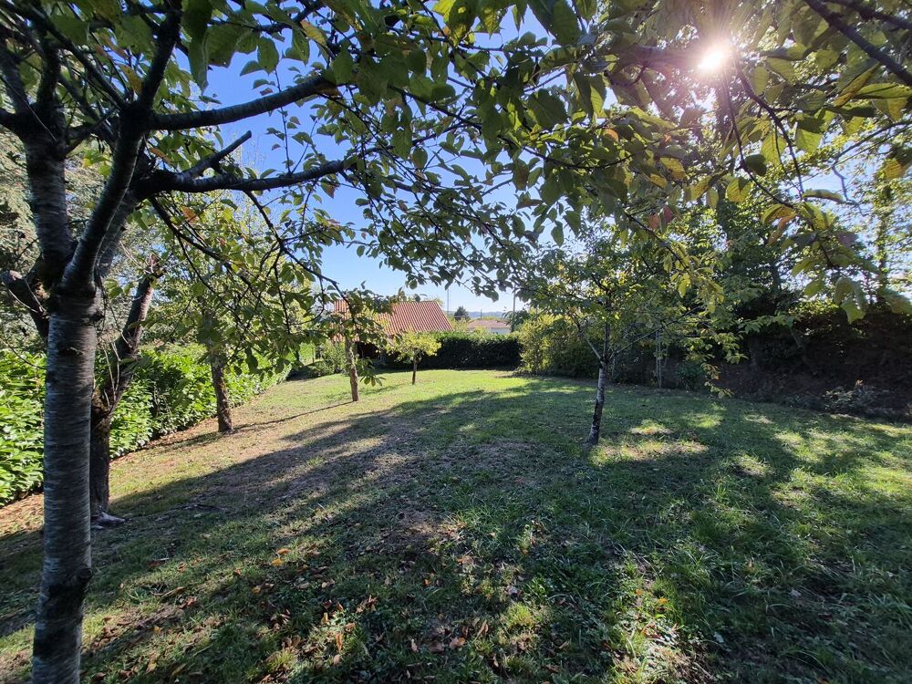 Vente Maison À vendre, Castelnau-Magnoac (Hautes-Pyrénées) : maison de plain-pied, 3 chambres, garage et jardin de 998m², emplacement au calm Castelnau magnoac