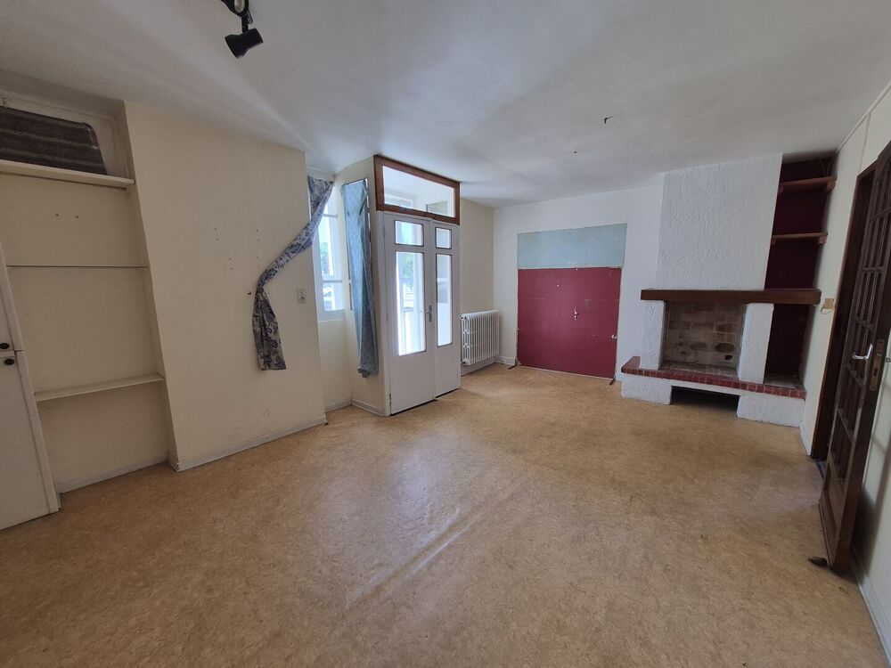 À vendre, Trie-sur-Baïse (Hautes-Pyrénées): Maison mitoyenne avec 2 chambres et un garage/atelier. Emplacement idéal et calme, t