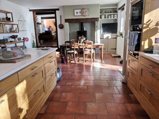  Maison  vendre 8 pices 292 m