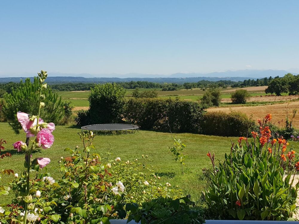Vente Maison À vendre, proche de Trie-sur-Baïse (Gers) - Charmant chalet de plain-pied avec sauna, abris voitures, atelier, jardin paysager. Montaut