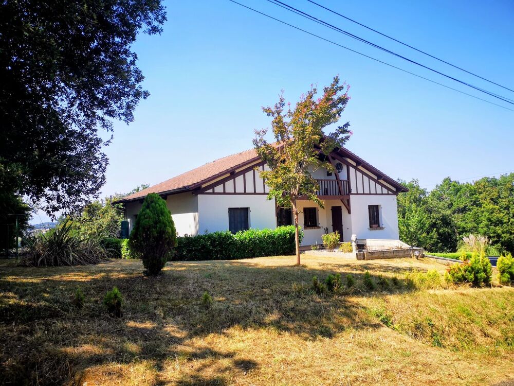 Vente Maison À vendre dans le Gers, secteur de Marciac : maison avec vue imprenable, 4 chambres, superbe piscine, terrasses, garage et possib Troncens