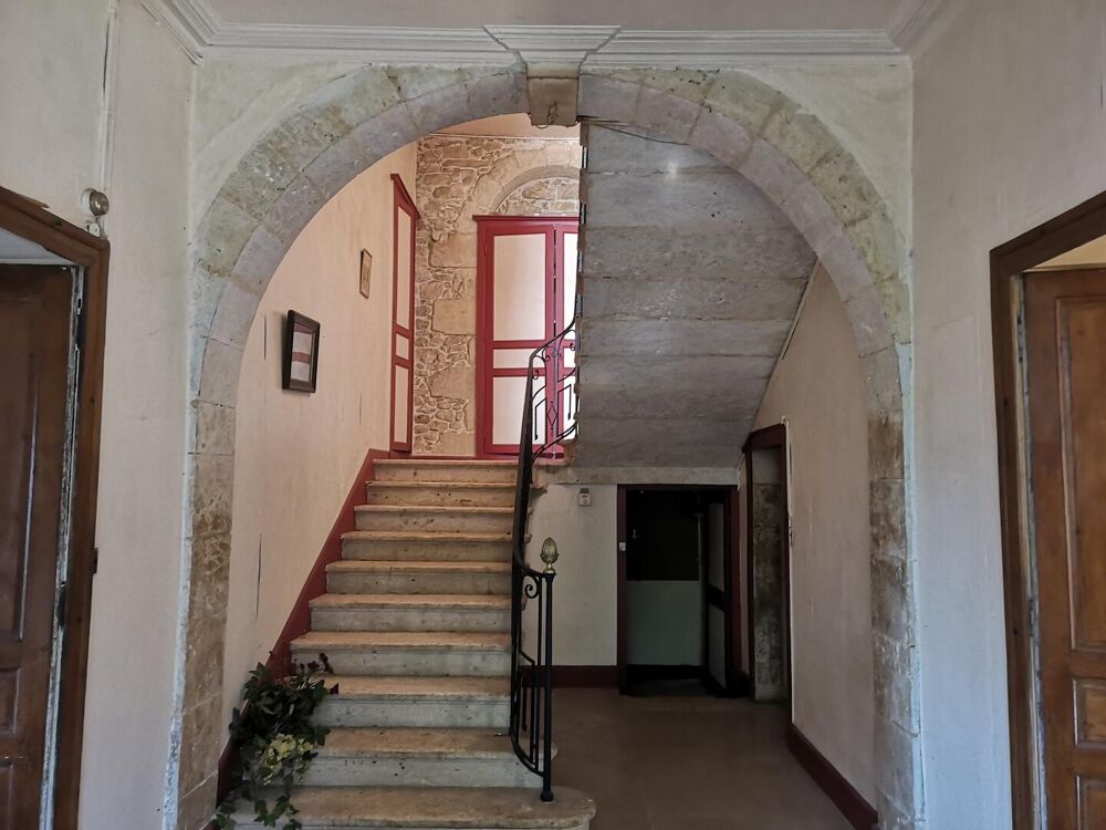 A vendre JEGUN, Gers ! Superbe et rare maison d'époque à moderniser au coeur d'un très beau village recherché à 20 minutes d'Auch