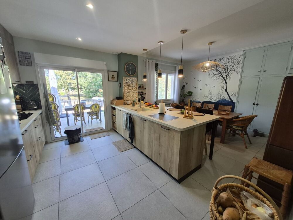 Vente Maison À vendre, Trie-sur-Baïse, Hautes-Pyrénées : Belle villa rénovée comprenant 4 chambres, atelier, garage, des terrasses et une pis Trie sur baise