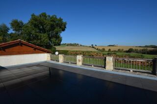  Maison � vendre 10 pi�ces 393 m�