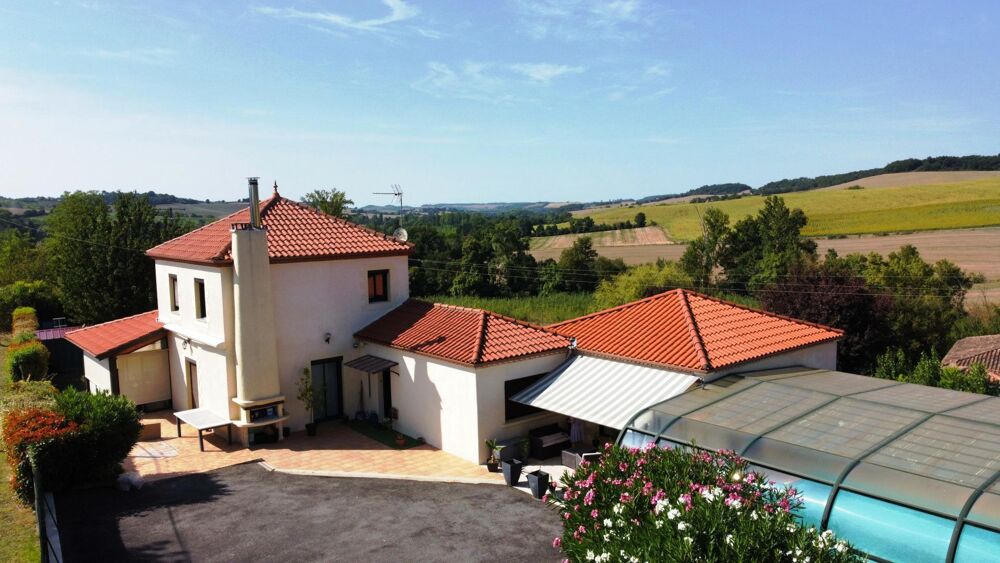 Exclusivité ! A vendre secteur de Castéra-Verduzan: Très belle maison en excellent état avec piscine couverte, appartement, 5 ga