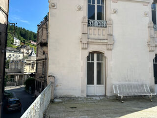  Maison  vendre 15 + pices 265 m