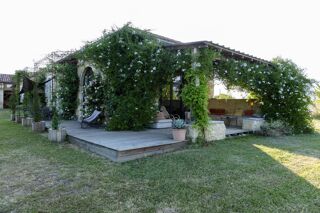  Maison � vendre 4 pi�ces 240 m�