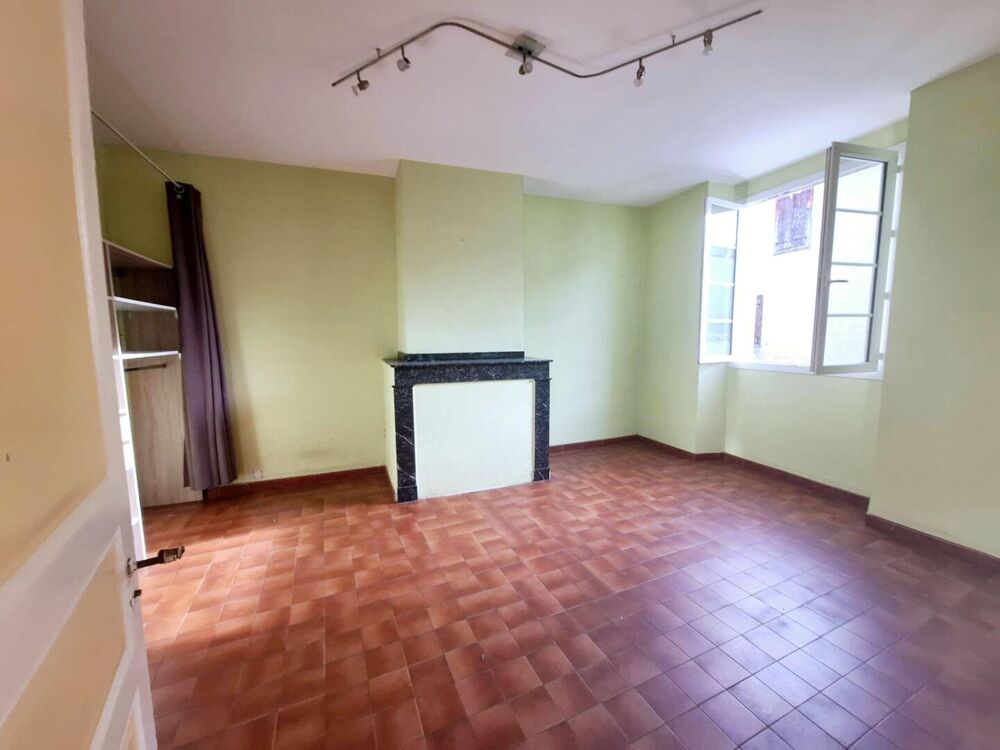 Vente Maison A vendre dans les Hautes-Pyrénées (65): située au cœur d'un charmant village, cette maison avec jardin et cour a été divisée en Pouy