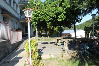  Immeuble  vendre 12 pices 300 m