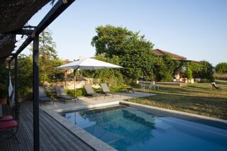  Maison � vendre 4 pi�ces 240 m�