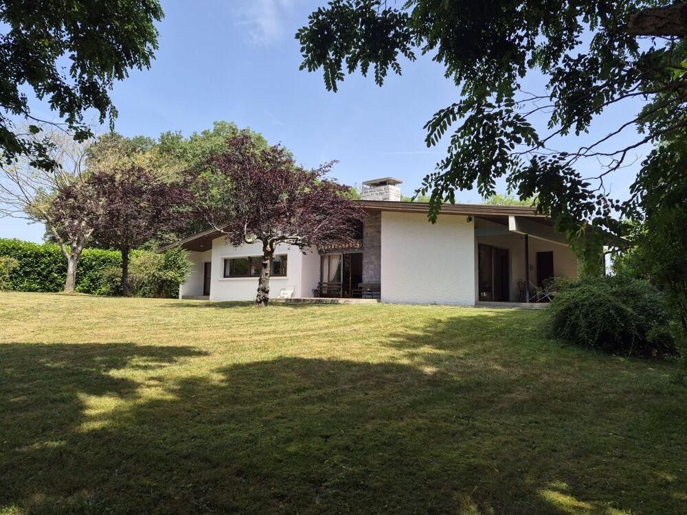 Maison 7 pièces 180 m² à Trie sur Baise