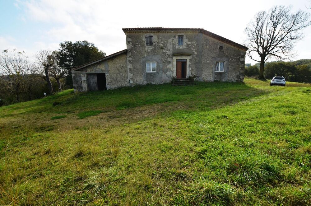 Prix en baisse! A vendre, proche Auch, Gers: ancien corps de ferme à rénover avec maison authentique en pierre et de nombreuses