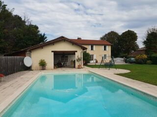 Vente Maison À vendre, proche Trie-sur-Baïse (Hautes-Pyrénées): Maison avec 3 chambres; jardin clos de 1 313 m² avec terrasse d'été et piscin Duffort