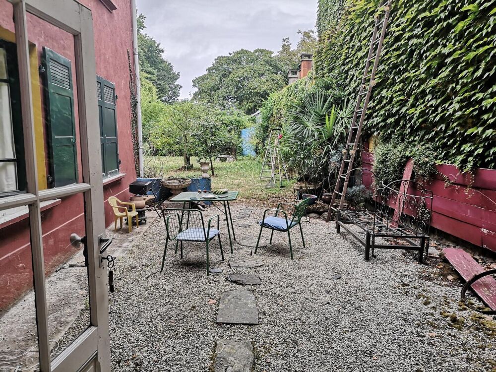 Maison 6 pièces 159 m² · à Plaisance · 159 m² · 95 000 €