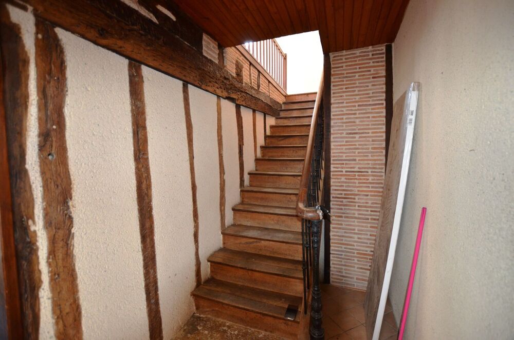 À vendre, Vic-Fezensac (Gers): charmante maison de ville 4 chambres, 2 au rdc, avec garage et cour, proche commodités