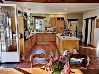  Maison � vendre 8 pi�ces 292 m�