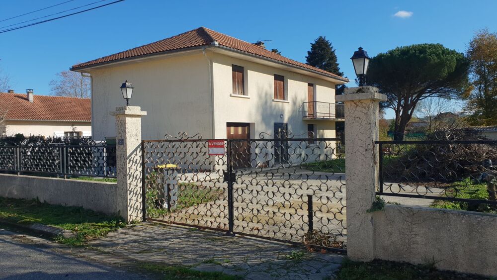 Vente Maison À vendre, Trie-sur-Baïse (Hautes-Pyrénées): Villa avec 6 chambres, garage/atelier et jardin de 990m². Cour avec parking, remise Trie sur baise
