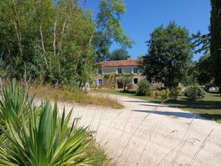  Maison � vendre 8 pi�ces 228 m�