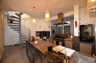  Maison à vendre 10 pièces 380 m²