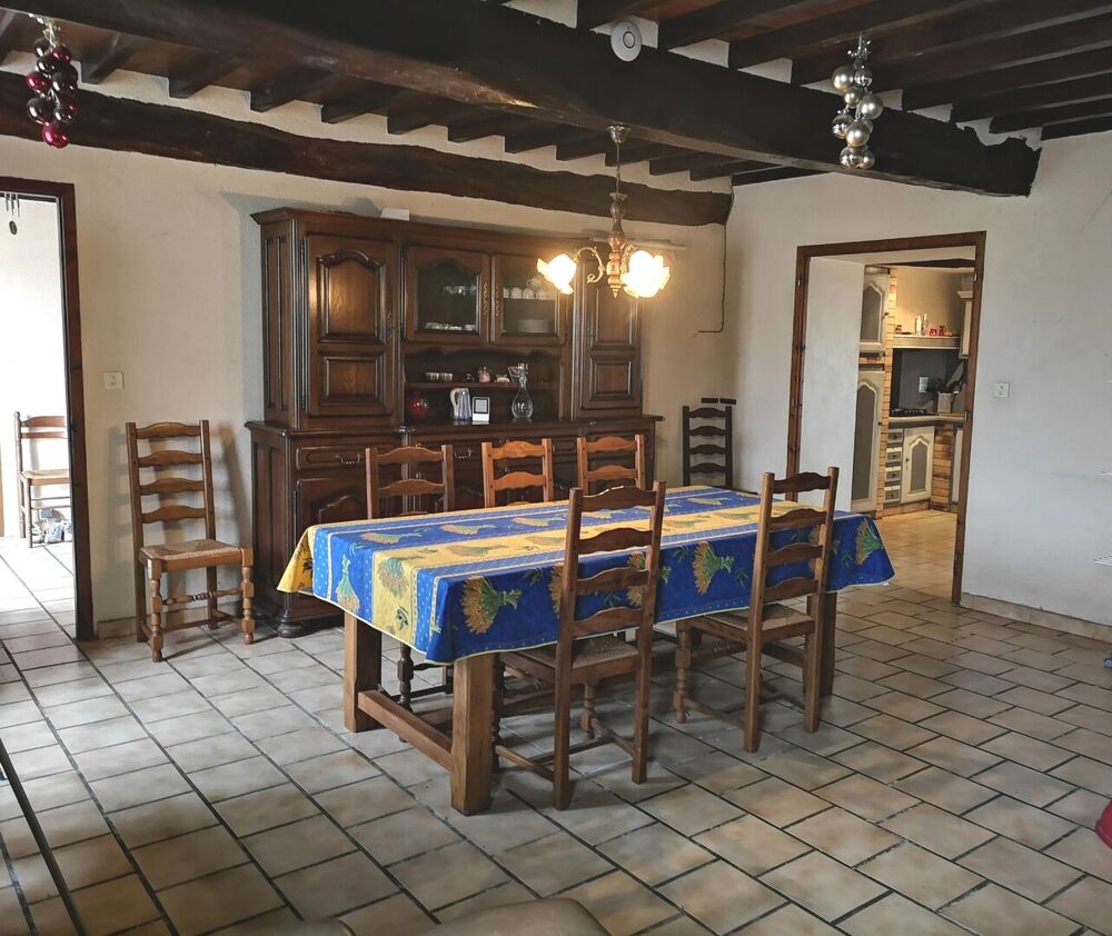 Vente Maison A vendre, Hautes-Pyrénées (65): ferme avec maison et 3 hectares de terrain, 2 puits et de nombreuses dépendances, située dans un Buzon