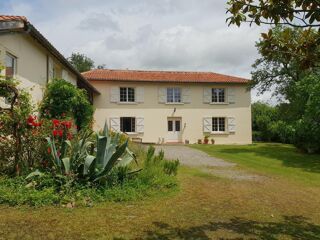  Maison à vendre 9 pièces 266 m²