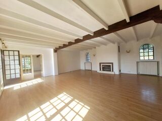  Maison  vendre 7 pices 320 m