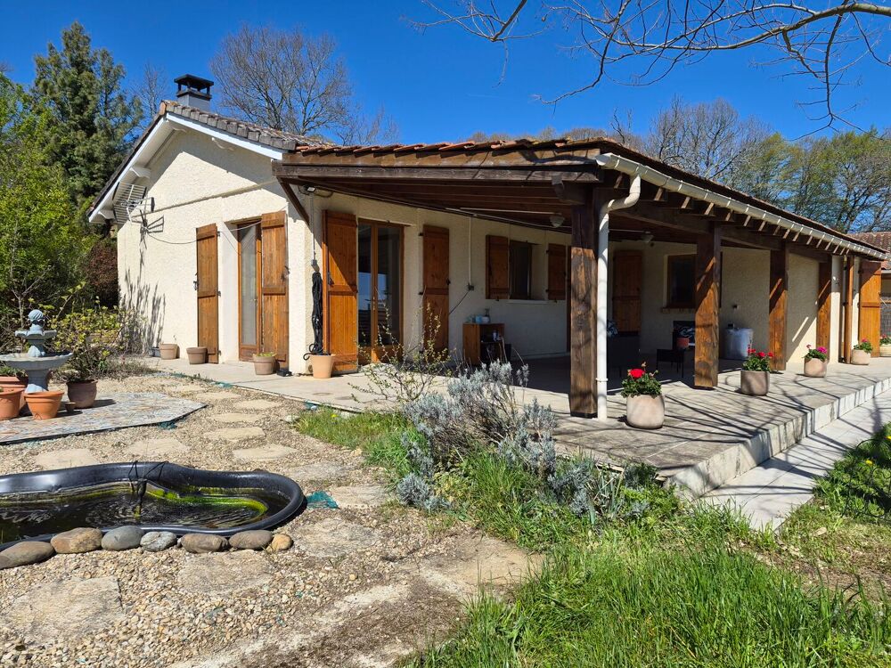 Vente Maison À vendre, proche de Miélan (Gers) : Superbe villa de plain-pied avec un gîte de 2 chambres, une annexe, un abri voiture, des ter Estampes
