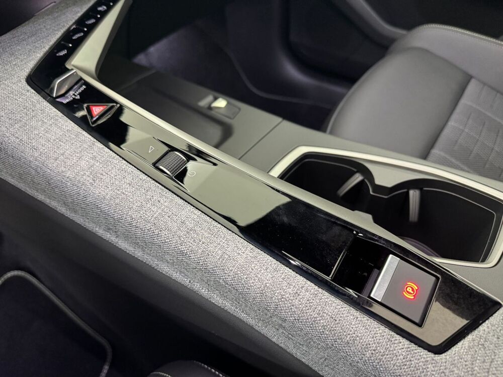 5008 1.2 Hybrid 145 GT e-DCS6 TOIT OUVRANT + 360&Acirc;&deg; 2026 occasion 38150 Chanas