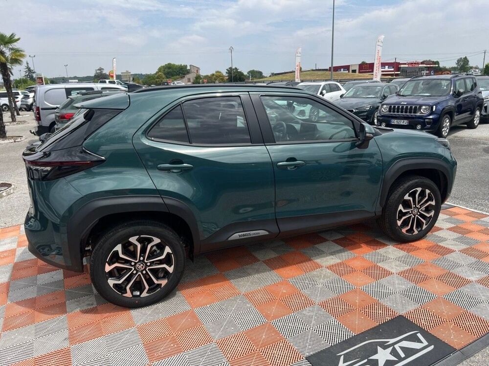 Yaris Cross 1.5 HYBRIDE 130 2WD DESIGN BUSINESS 2026 occasion 81380 Lescure-d'Albigeois