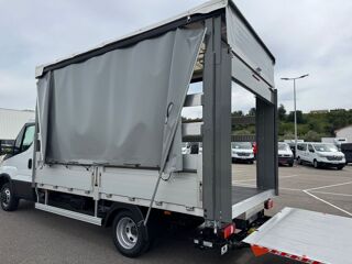 Daily 35C18 A8 180CV 3L BACHE TOIT REHAUSSABLE PAR VERRINS HYDRAUL 2026 occasion 69780 Mions