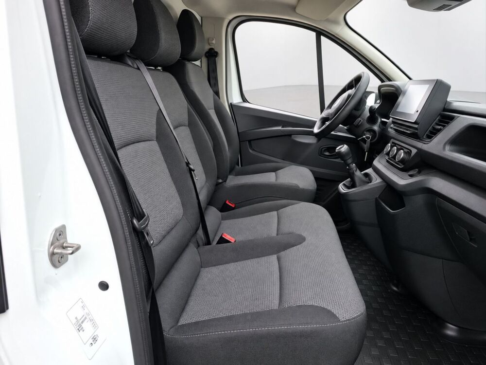 Trafic L1H1 2800 KG 2.0 BLUE DCI 130 CONFORT 2023 occasion 69780 Mions