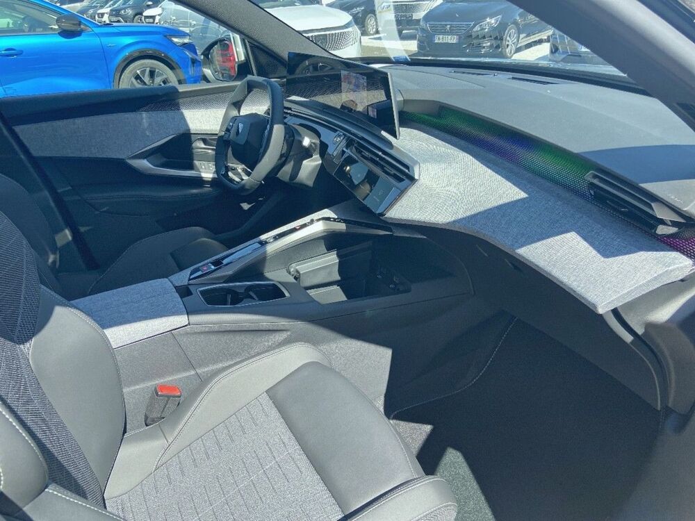 3008 Hybrid 145 e-DCS6 GT Pack 360&Acirc;&deg; Vision & Drive Assist Plus 2026 occasion 81380 Lescure-d'Albigeois